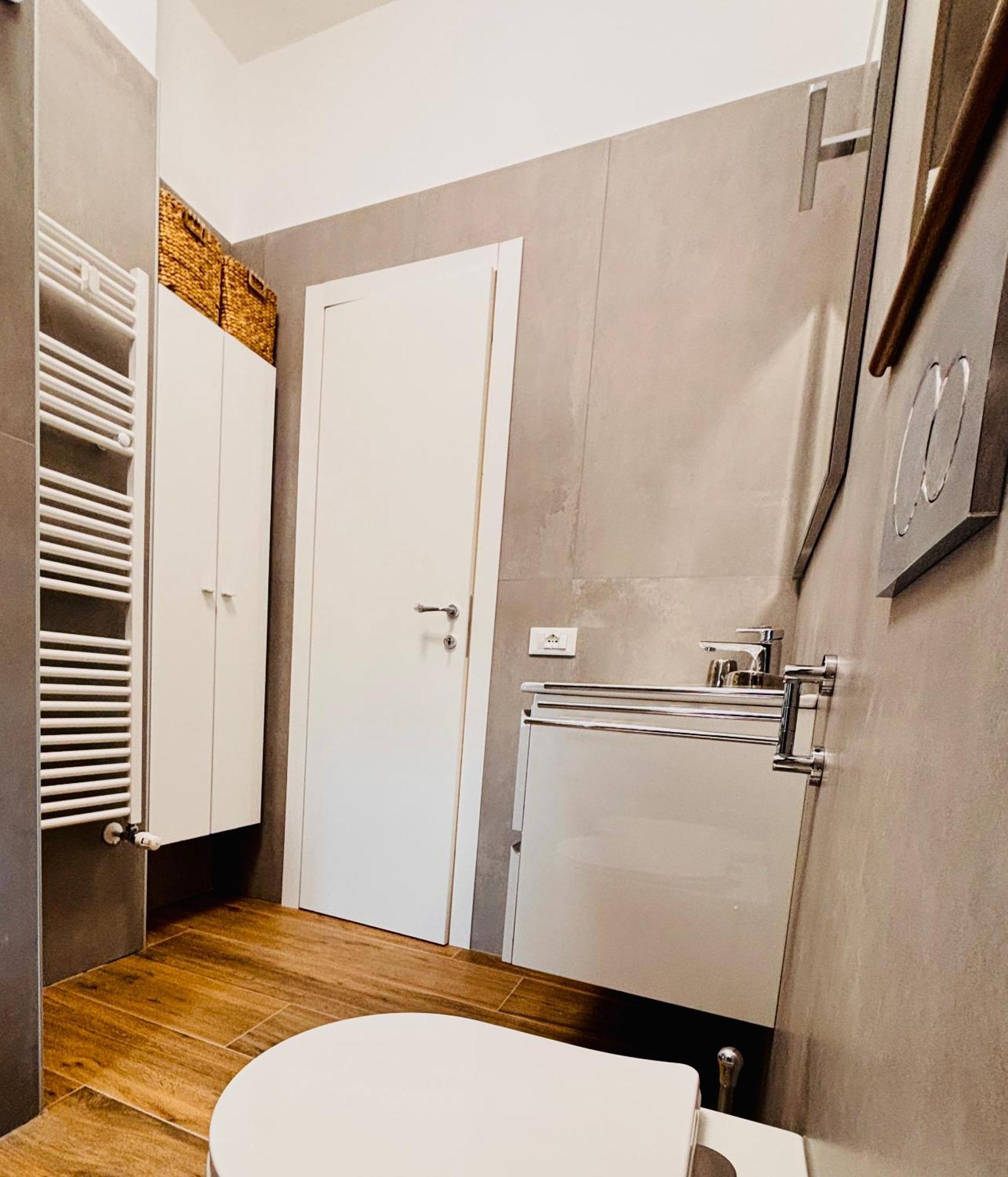 Modern Renovated Near Center & Transit Appartement Florence