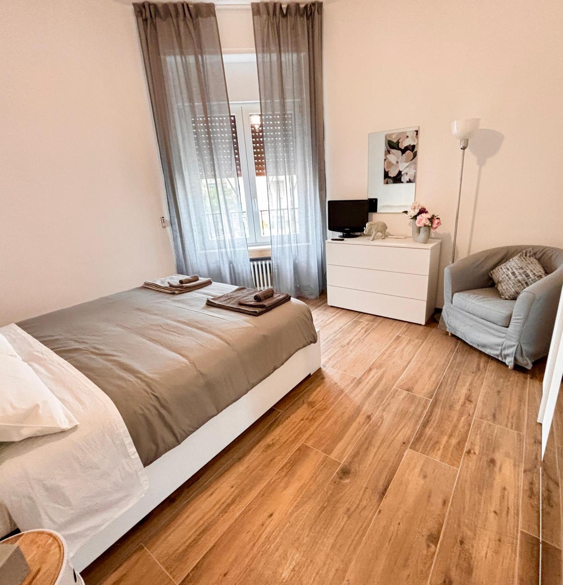 Modern Renovated Near Center & Transit Appartement *